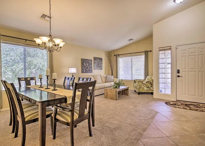 Chic Getaway W/ Outdoor Oasis & Pool Maricopa