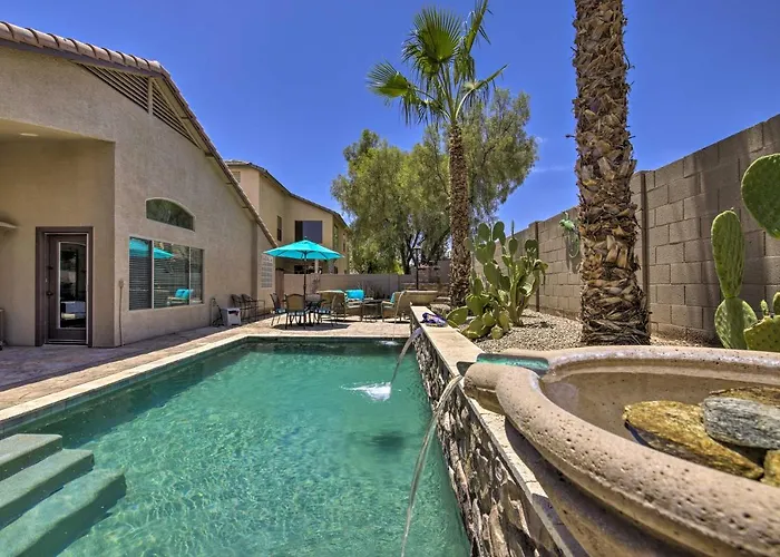 Chic Getaway W/ Outdoor Oasis & Pool Holiday home Maricopa